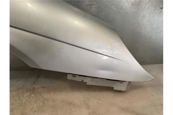 Recambio de aleta delantero derecha para citroen c5 berlina 2.0 audace referencia OEM IAM 7841S1  