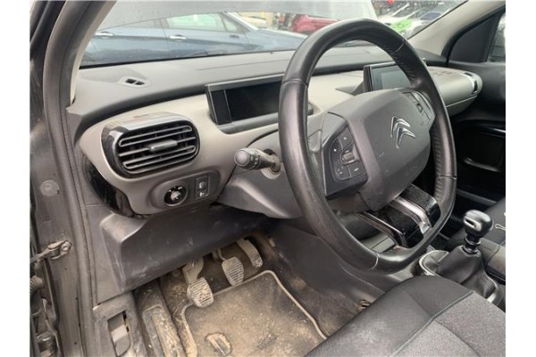 Recambio de salpicadero para citroen c4 cactus 1.5 business class referencia OEM IAM 16117992BV  