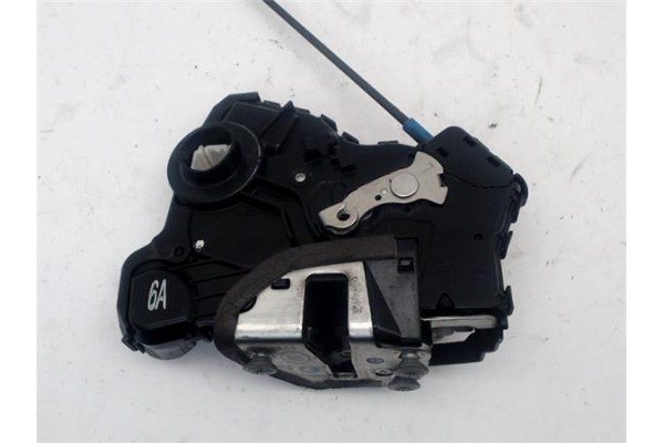Recambio de cerradura puerta delantero izquierda para toyota auris (e15) 2.0 d-4d referencia OEM IAM 6904042240 A046693 