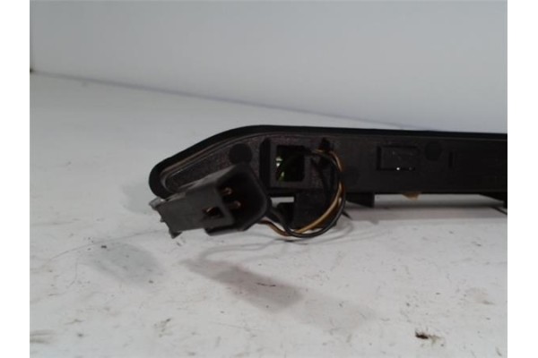 Recambio de luz central de freno para opel zafira b 2.0 essentia referencia OEM IAM  0069907 