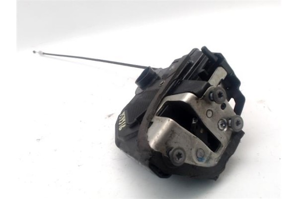 Recambio de cerradura puerta trasero izquierda para toyota auris (e15) 2.0 d-4d referencia OEM IAM 6906042020 A046693 
