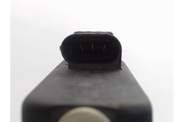 Recambio de faro delantero dcho para renault clio ii fase i (b/cb0) referencia OEM IAM 7701697618 67735101 