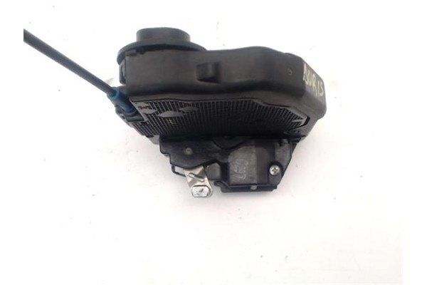 Recambio de cerradura puerta trasero izquierda para toyota auris (e15) 2.0 d-4d referencia OEM IAM 6906042020 A046693 