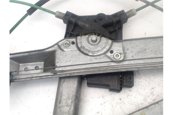 Recambio de elevalunas electrico delantero izquierdo para opel corsa d 1.3 cdti referencia OEM IAM 013314156LH 541613212 