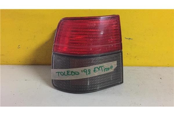 Recambio de piloto trasero izquierdo para seat toledo (1l) 1.8 magnus referencia OEM IAM 1L0945095F  