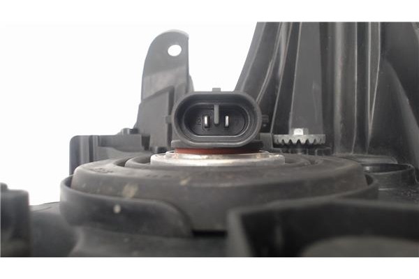 Recambio de faro delantero dcho para toyota prius (zvw30) 1.8 hybrid referencia OEM IAM 8113047251 T675A65 8113047253 , TOYOTA