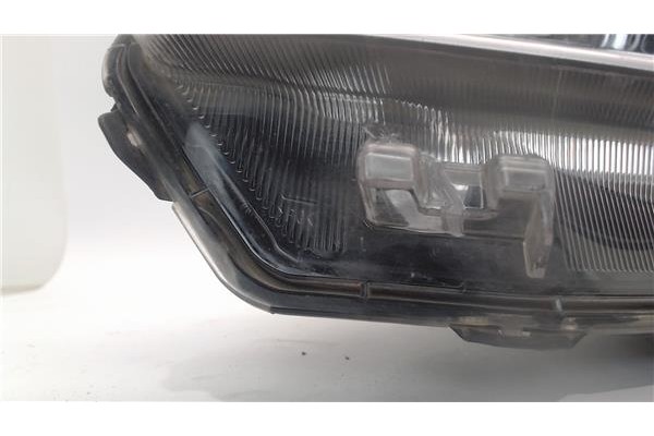 Recambio de faro delantero izquierdo para toyota prius (zvw30) 1.8 hybrid referencia OEM IAM 8117047251  