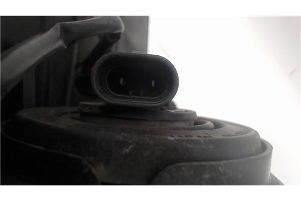 Recambio de faro delantero izquierdo para toyota prius (zvw30) 1.8 hybrid referencia OEM IAM 8117047251  