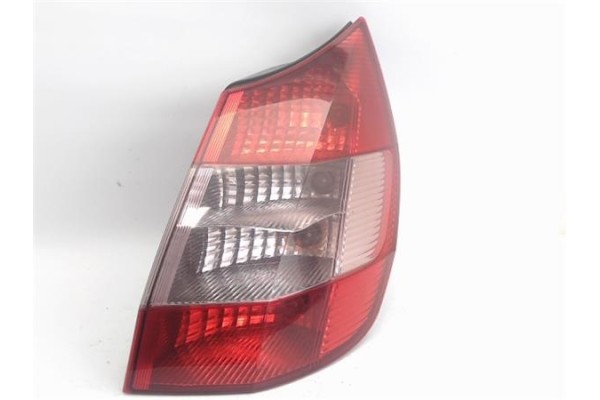 Recambio de piloto trasero derecho para renault scenic ii (jm) 1.9 d referencia OEM IAM 2SK00865902 8200127702E 