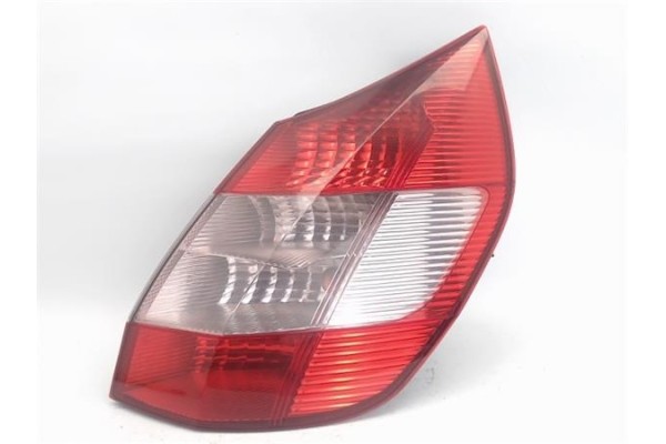 Recambio de piloto trasero derecho para renault scenic ii (jm) 1.9 d referencia OEM IAM 2SK00865902 8200127702E 