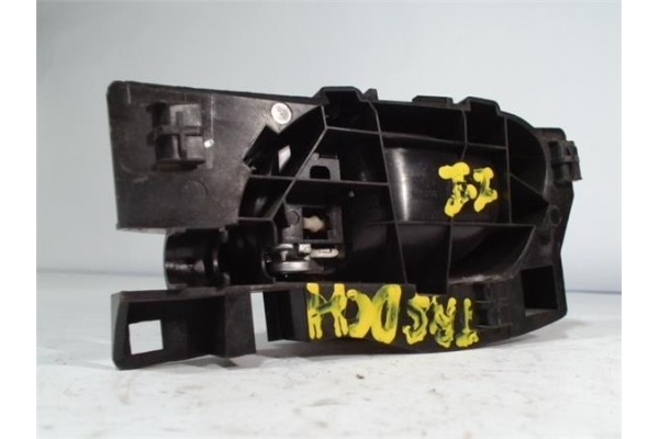 Recambio de manilla int. puerta trasero derecha para peugeot 207 1.6 premium referencia OEM IAM 96802455VV 303965 