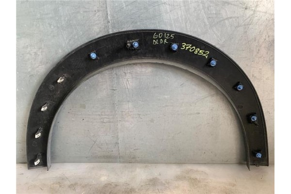Recambio de aletin delantero derecho para citroen c4 cactus 1.5 business class referencia OEM IAM 98015546XT  