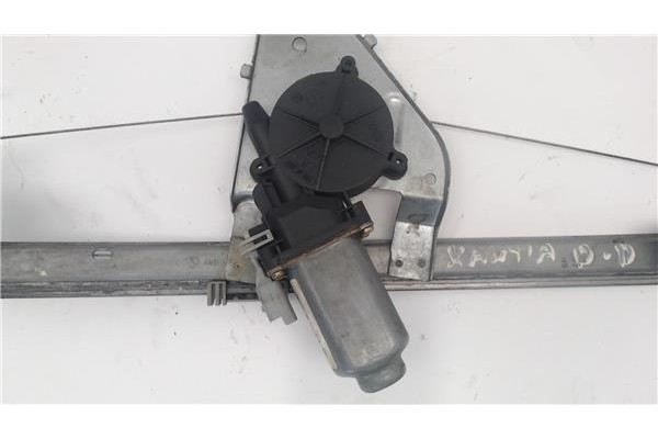 Recambio de mecanismo elevalunas delantero derecho para citroen xantia berlina referencia OEM IAM 400579T3  