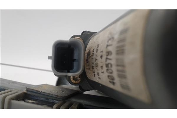 Recambio de mecanismo elevalunas delantero derecho para citroen xantia berlina referencia OEM IAM 400579T3  