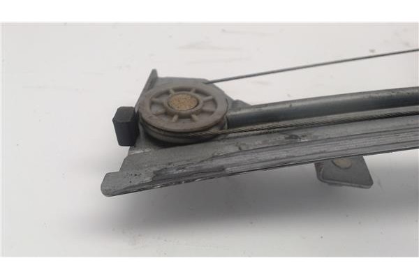 Recambio de mecanismo elevalunas delantero derecho para citroen xantia berlina referencia OEM IAM 400579T3  
