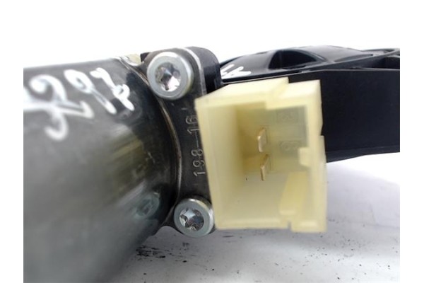 Recambio de motor elevalunas delantero derecho para audi a3 (8v1) 1.6 ambition referencia OEM IAM 5Q0959801B 0130822717 (5Q09598