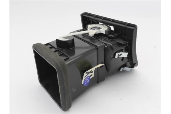 Recambio de rejilla entrada de aire para kia rio (jb) 1.4 16v referencia OEM IAM 974801G000XI  