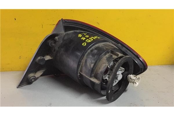 Recambio de piloto trasero izquierdo para seat toledo (5p2) 1.6 exclusive referencia OEM IAM 5P5945095C 5P5945111A 