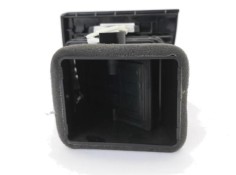 Recambio de rejilla entrada de aire para kia rio (jb) 1.4 16v referencia OEM IAM 974801G000XI  