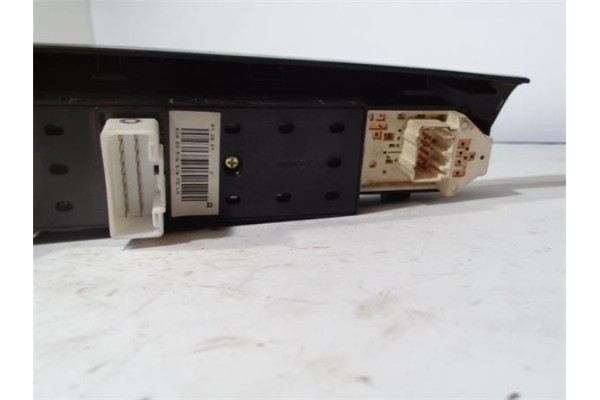 Recambio de mando elevalunas para kia ceed (ed) 1.6 drive referencia OEM IAM   