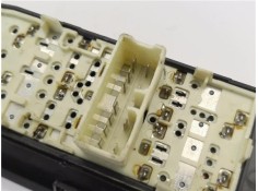 Recambio de mando elevalunas delantero izquierdo para chevrolet aveo berlina 1.4 lt referencia OEM IAM 202005158  