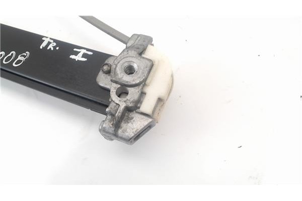 Recambio de mecanismo elevalunas trasero izquierdo para toyota avensis berlina (t25) referencia OEM IAM 6982005040  