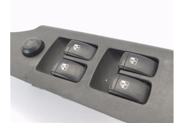 Recambio de mando elevalunas delantero izquierdo para chevrolet aveo berlina 1.4 lt referencia OEM IAM 202005158  