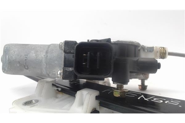 Recambio de mecanismo elevalunas trasero izquierdo para toyota avensis berlina (t25) referencia OEM IAM 6982005040  