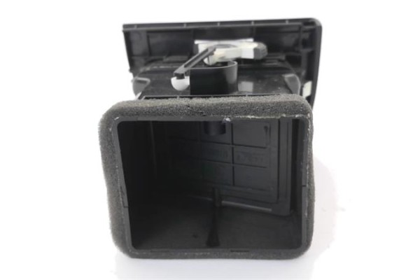 Recambio de rejilla entrada de aire para kia rio (jb) 1.4 16v referencia OEM IAM 974601G000XI BNA671997 