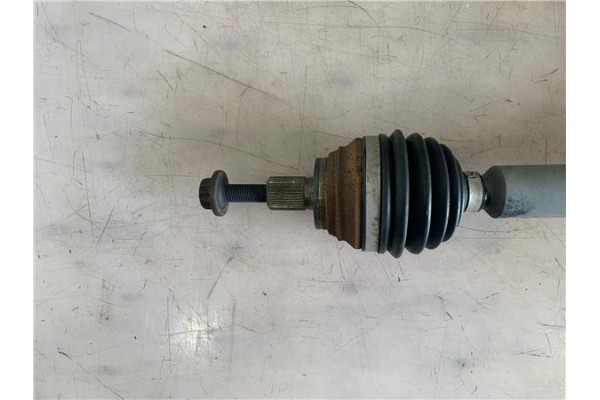 Recambio de palier delantero derecho para seat leon (1p1) 1.9 tdi referencia OEM IAM 1K0407272GM 2GMJ 
