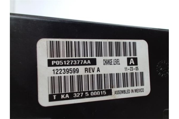 Recambio de mandos climatizador para chrysler voyager (rg) 2.5 crd se grand voyager 10 millones referencia OEM IAM 12239599 P051