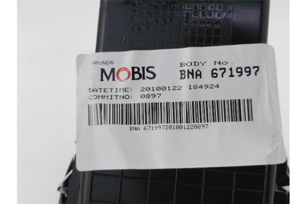 Recambio de rejilla entrada de aire para kia rio (jb) 1.4 16v referencia OEM IAM 974601G000XI BNA671997 