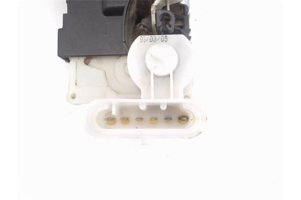 Recambio de cierre electromagnetico delantero derecho para alfa romeo gt (125) 2.0 jts 16v distinctive referencia OEM IAM 468004