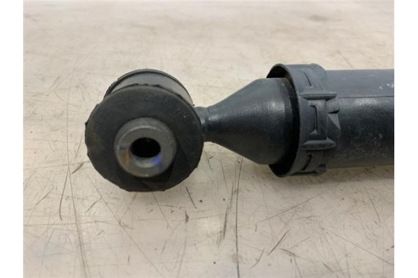 Recambio de amortiguador trasero derecho para peugeot 2008 1.6 hdi referencia OEM IAM 96 771 726 80 109573 9677172880 , PEUGEOT 