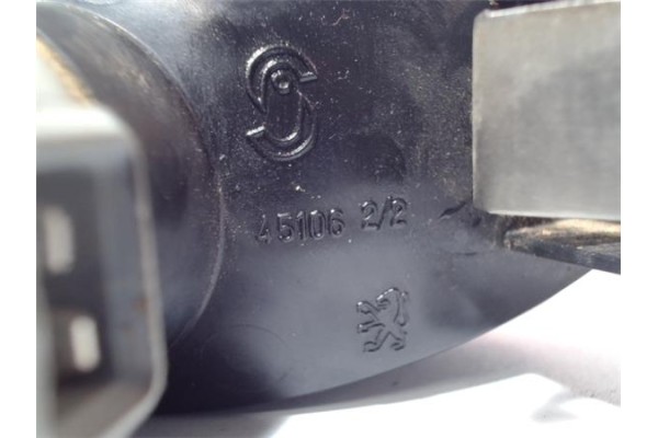 Recambio de piloto antiniebla trasero izquierdo para peugeot 206 1.6 xs clim referencia OEM IAM 071002 451062 