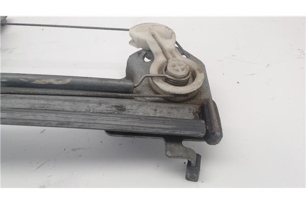 Recambio de mecanismo elevalunas delantero derecho para citroen xantia berlina referencia OEM IAM 400579T2  