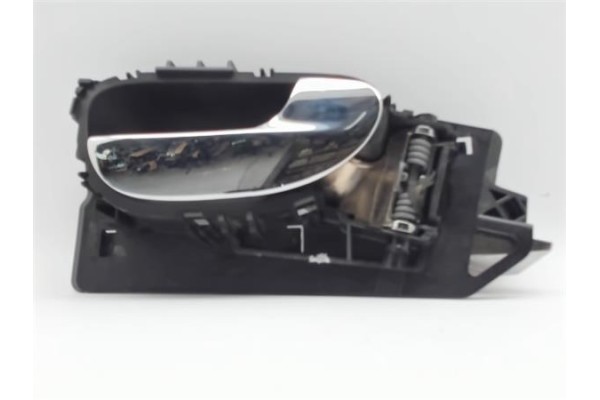 Recambio de manilla int. puerta delantero derecha para peugeot 307 (3a/c) 1.6 16v referencia OEM IAM 9643604477  