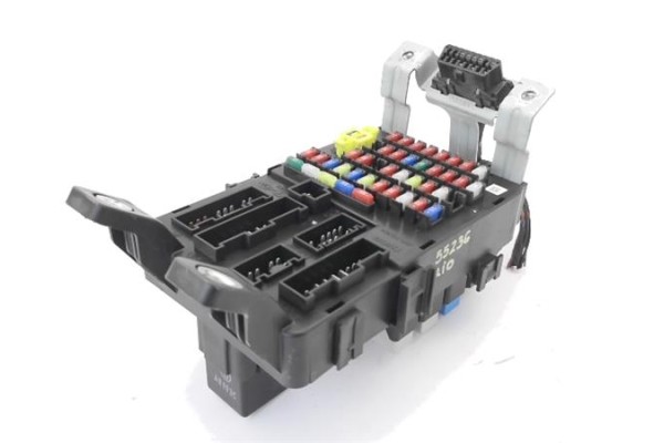Recambio de caja fusibles/rele para kia rio (jb) 1.4 16v referencia OEM IAM 847701G000X5 KJ1140953A 