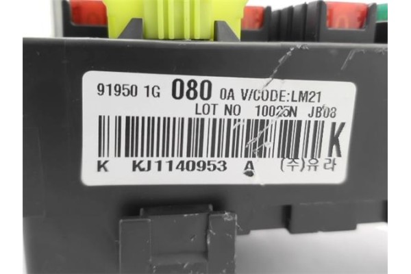 Recambio de caja fusibles/rele para kia rio (jb) 1.4 16v referencia OEM IAM 847701G000X5 KJ1140953A 