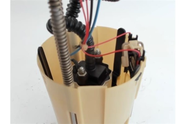 Recambio de bomba combustible para alfa romeo 156 1.9 jtd 8v distinctive referencia OEM IAM 0580303034  