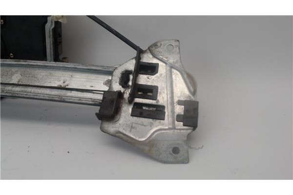 Recambio de mecanismo elevalunas trasero izquierdo para mitsubishi space wagon (n80/n90) referencia OEM IAM MR462363  