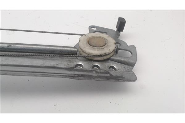 Recambio de mecanismo elevalunas delantero izquierdo para citroen c3 referencia OEM IAM 400619F  