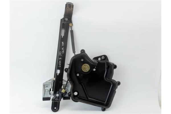 Recambio de elevalunas electrico trasero derecho para seat leon (1p1) referencia OEM IAM IPO867444A 1P0839402B 