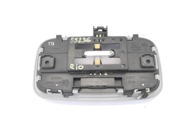 Recambio de luz delantero central techo para kia rio (jb) 1.4 16v referencia OEM IAM 928501G000LX 828501G 