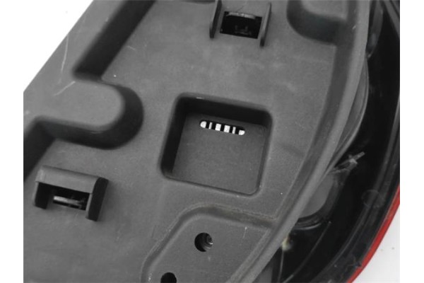 Recambio de piloto trasero izquierdo para citroen c5 berlina 1.8 16v (dc6fzb, dc6fze) referencia OEM IAM 6350S2 9632646780 