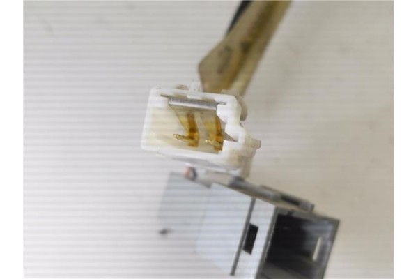 Recambio de anclaje cinturon delantero izquierdo para renault kangoo i (f/kc0) d 65 1.9 (kc0e, kc02, kc0j, kc0n) referencia OEM 