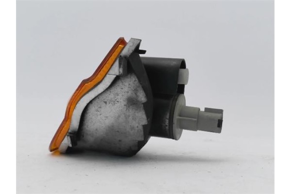 Recambio de intermitente delantero izquierdo para nissan micra (k12e) 1.2 16v referencia OEM IAM 26135AX600  