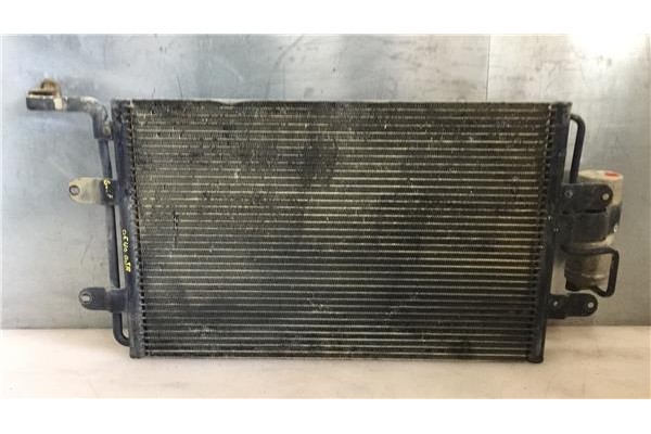 Recambio de radiador aire acondicionado para volkswagen golf iv berlina (1j1) 1.9 tdi referencia OEM IAM 1J0820411D  1J0820411B 