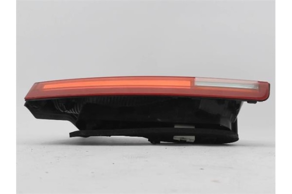 Recambio de piloto porton trasero derecho para citroen c5 berlina 1.6 hdi (rc8hzb) referencia OEM IAM 6351V4 89034081X31D 