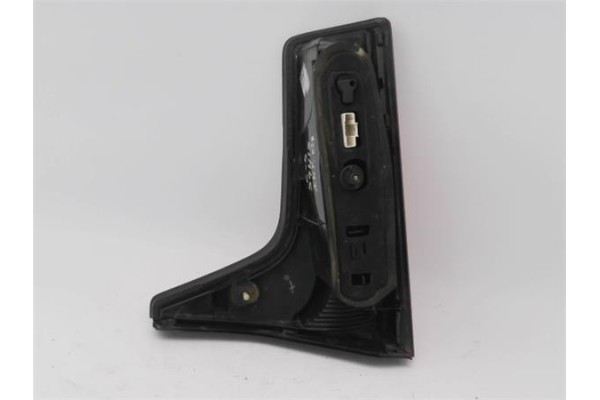 Recambio de piloto porton trasero izquierdo para citroen c5 berlina 1.6 hdi (rc8hzb) referencia OEM IAM 6350V4 89032711X31G 
